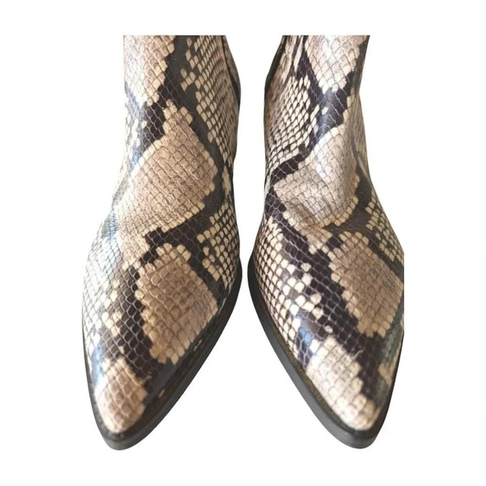 Marc Fisher Vivica Snake Print Pointed Toe Chelsea Boots Women Size 9M